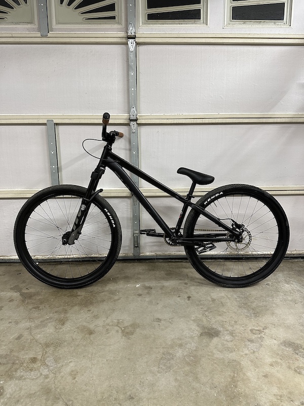 airborne dirt jumper