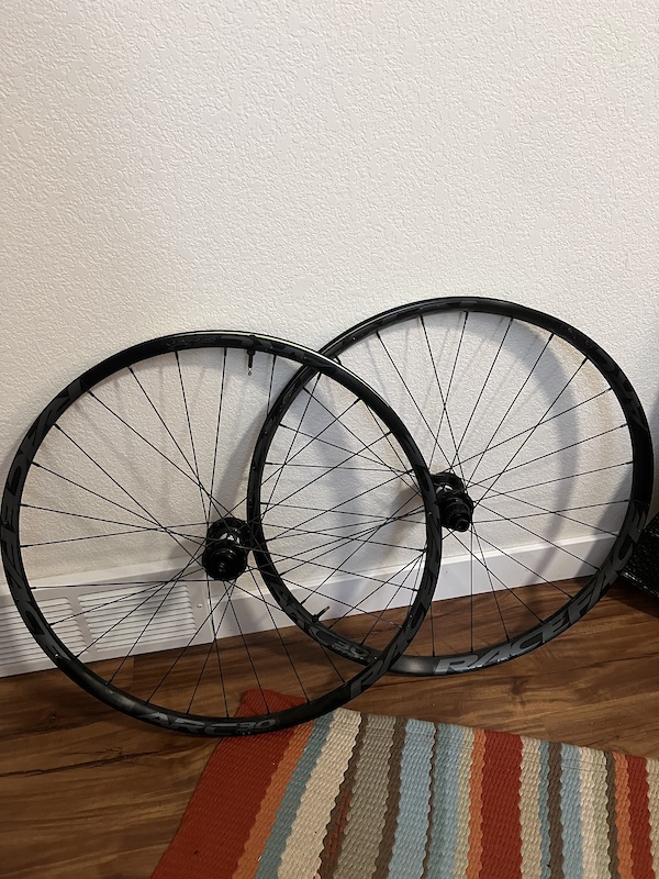 race face arc 30 wheelset 29