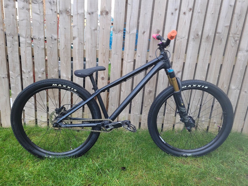 Canyon Stichted 360 Upgraded dirt jump bike For Sale