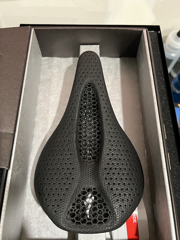 Selle De Vélo SPECIALIZED S-WORKS Power Avec Miroir - 155 Mm - Carbone - 194g - Occasion Comme Neuve