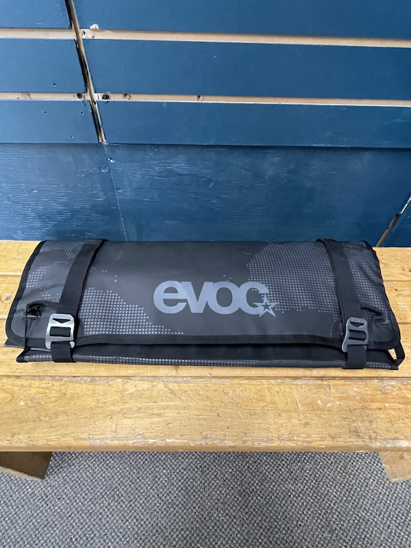 evoc tailgate pad duo