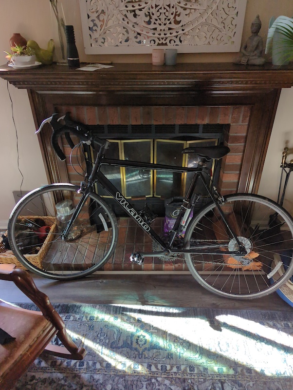 Vilano Shadow Road Bike For Sale