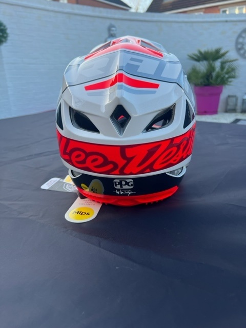 2022 Troy Lee Designs D4 Composite Helmet Team Sram For Sale