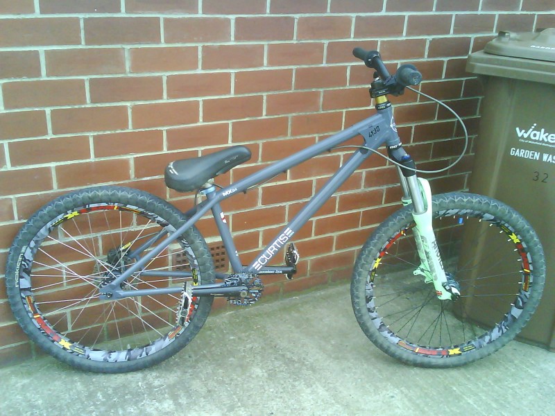 CURTIS BIKES 「カーティス バイクス」 MX24 年式不明 BMX