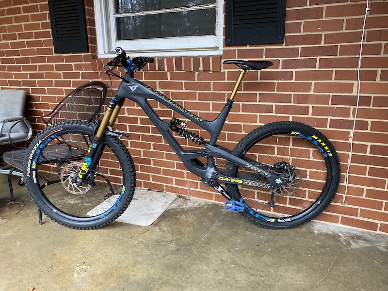 2019 yt capra pro