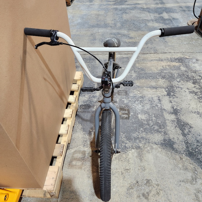 2010 Stolen Wrap complete Bmx bike 20.75 TT For Sale