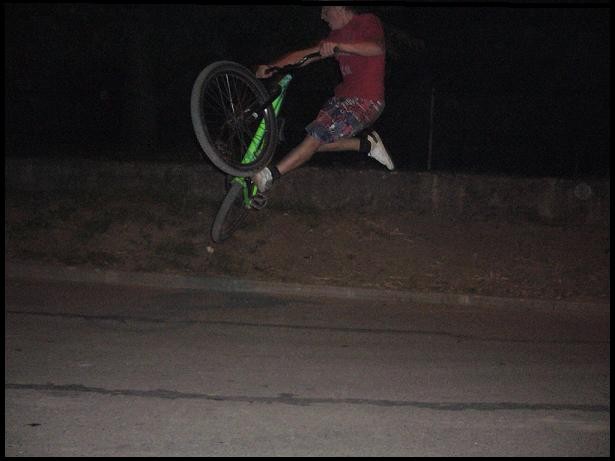bunny tailwhip on mtb. Only landed on tire.