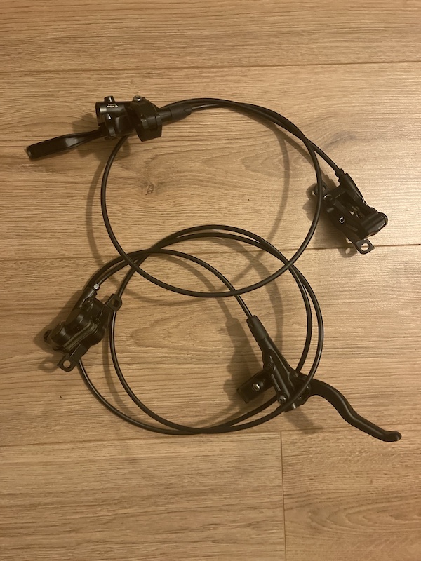 4 pot shimano brakes