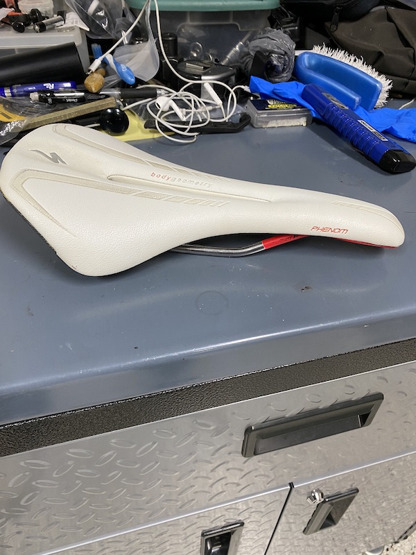 Specialized phenom discount saddle for sale