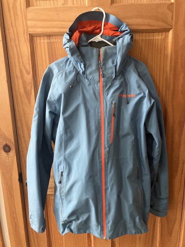 2020 Patagonia Powder bowl gore Tex ski coat For Sale