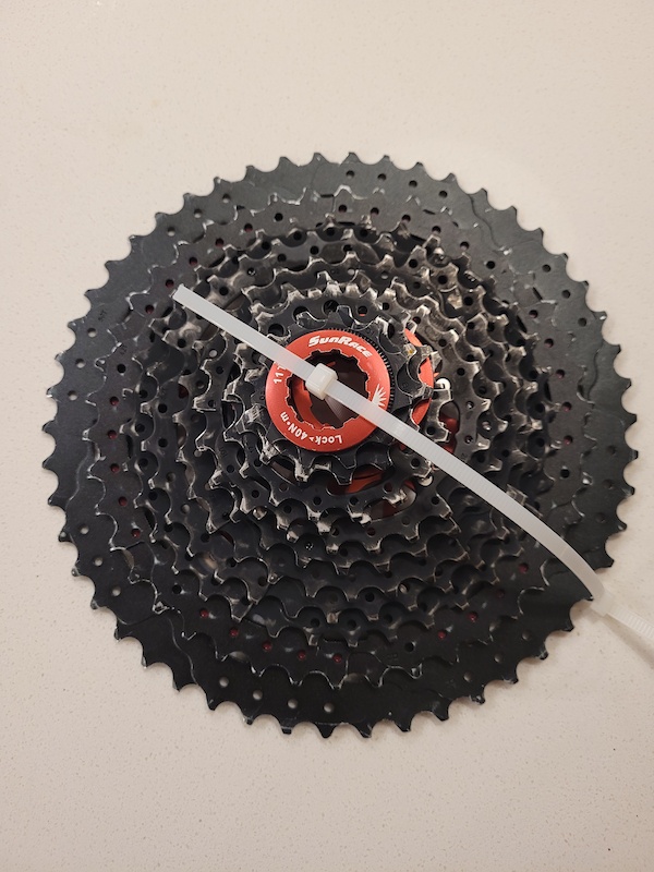 Cassette Sunrace CSMZ90 12 Vitesses 11-50T Noire - Pour VTT - Gamme Large