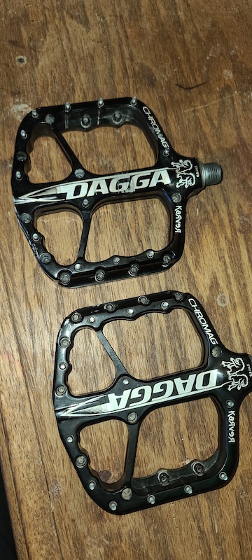 chromag dagga flat pedal