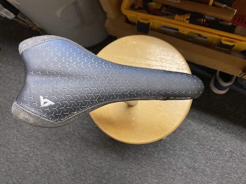 sdg yt saddle