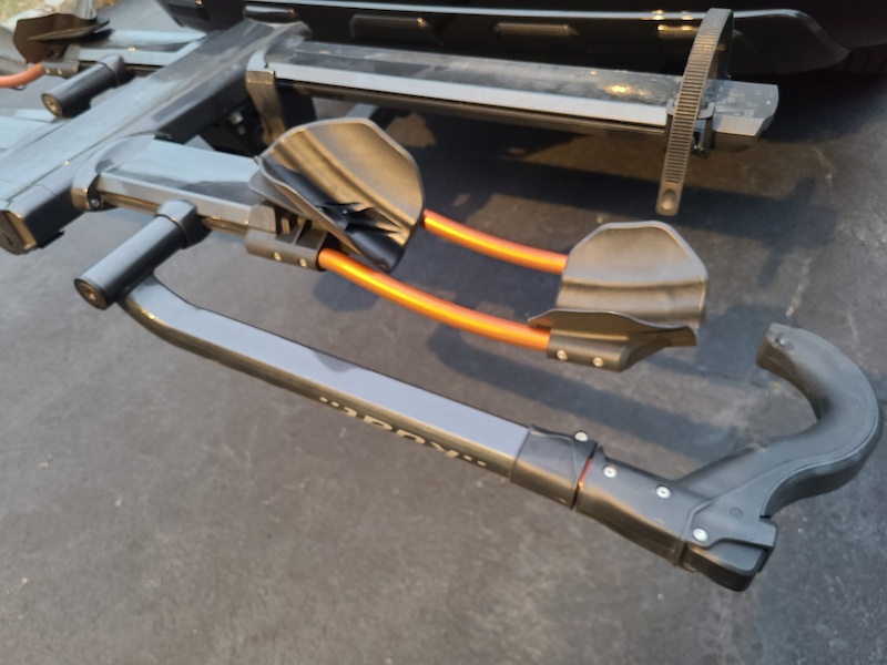 2020 Kuat NV 2.0 with Kuat tripod stand For Sale