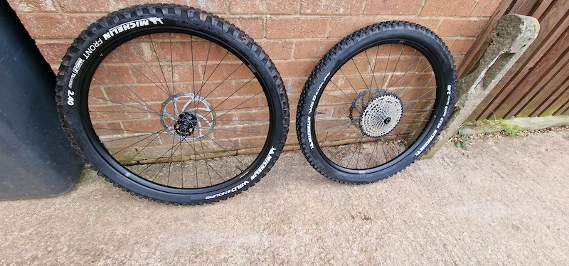 nukeproof neutron v2 wheelset