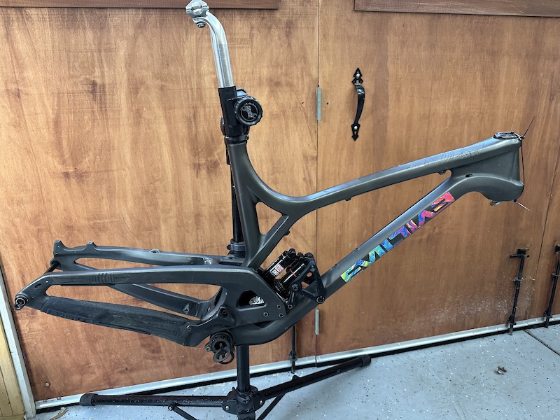 evil wreckoning frame weight