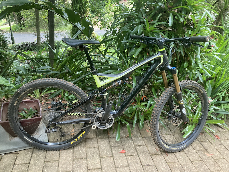 Specialized stumpjumper discount expert carbon 2012