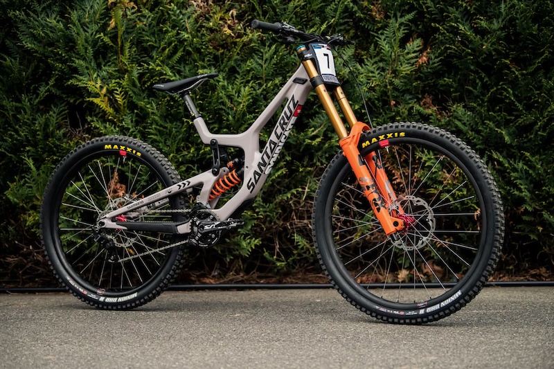 2020 WANTED *** 29” wheel XL Santa Cruz v10 For Sale