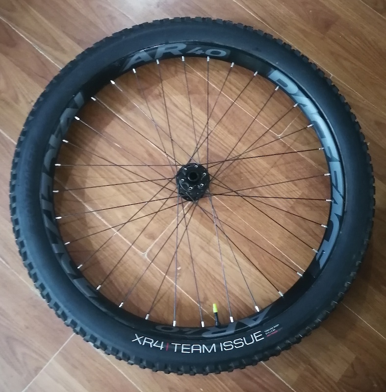 race face ar40 rim