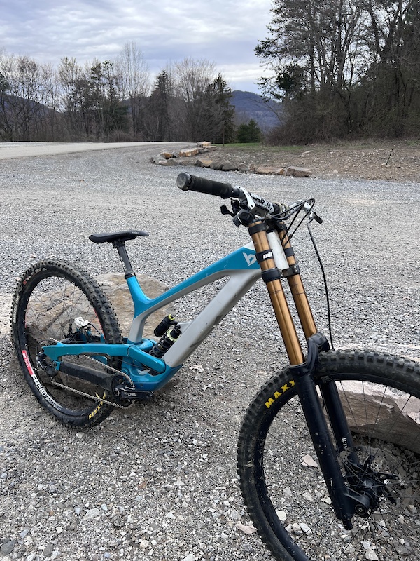 Yt tues cf pro race online 2019