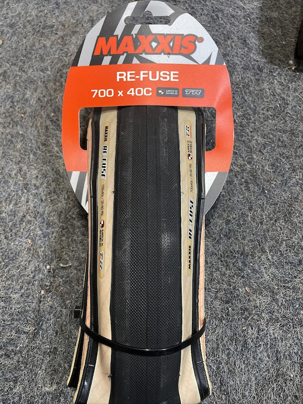 maxxis re fuse 700 x 28