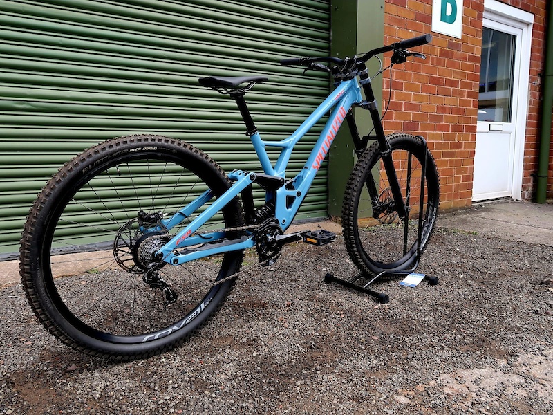 2020 specialized demo expert 29