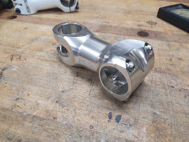 THOMSON X4 ステム 80mm 10° シルバー THOMSON ELITE X4 STEM Silver