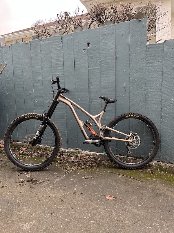 Commencal supreme dh for sale hot sale