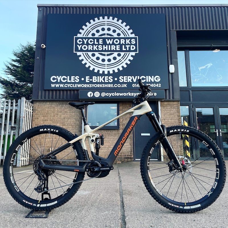 Mondraker crafty 2024 r carbon