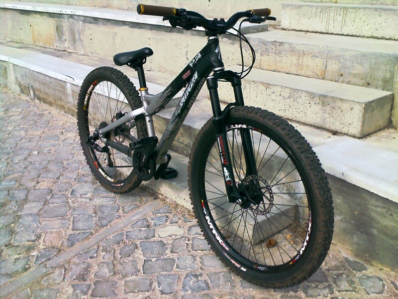 Specialized p2 2006 at Penela in Coimbra, Portugal photo by rreis