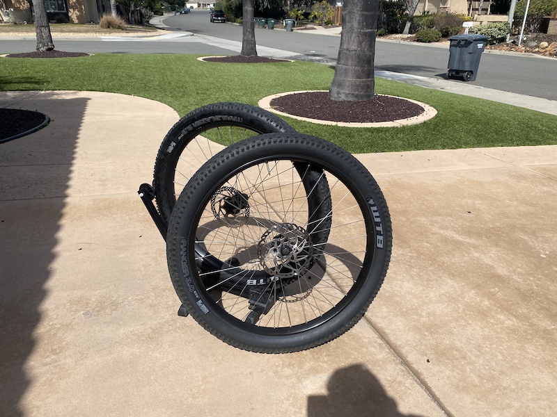 race face 27.5 plus wheelset