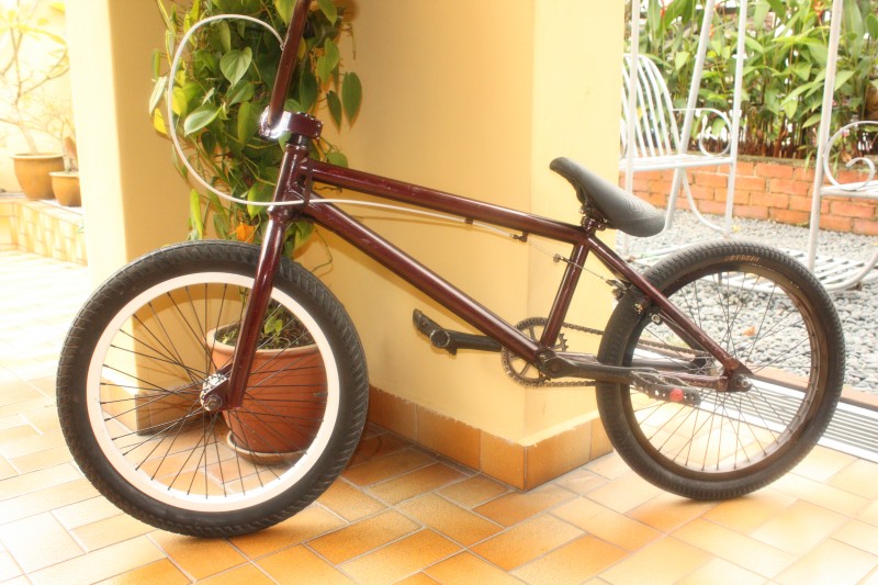 Batam's Hoffman with new proper front wheelset and demolition brakes