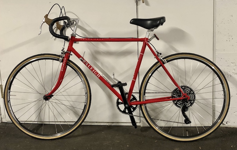 Raleigh pursuit road discount bike