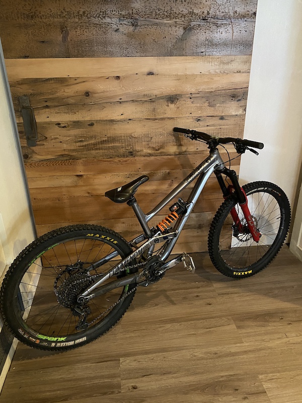 commencal clash price