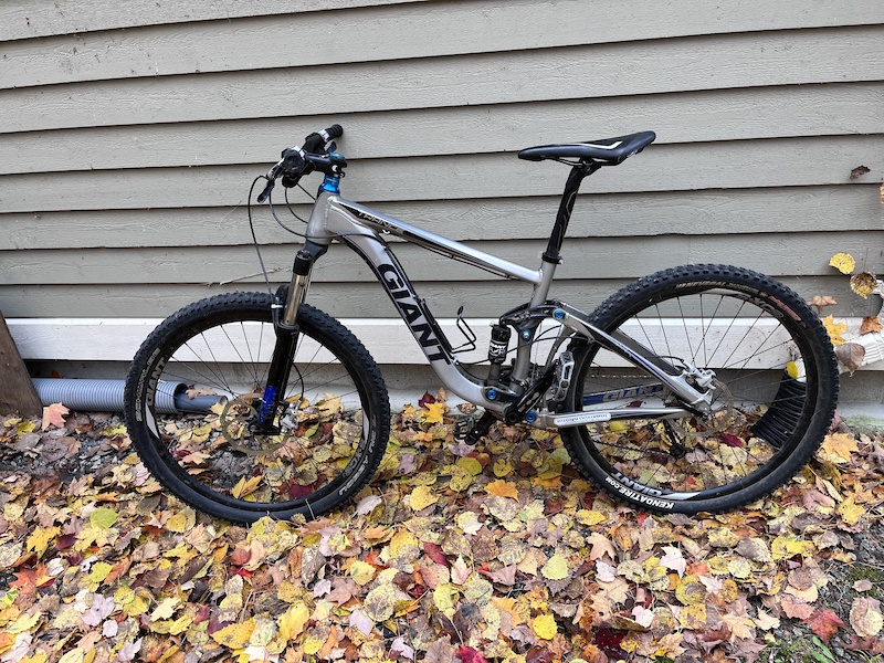 2015 Giant Trance mountain bike, XS For Sale