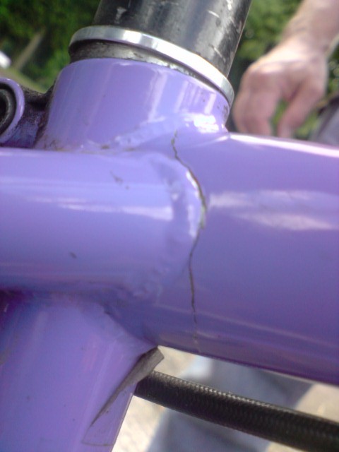 Cracked NS Suburban frame, had it for 2 months (: