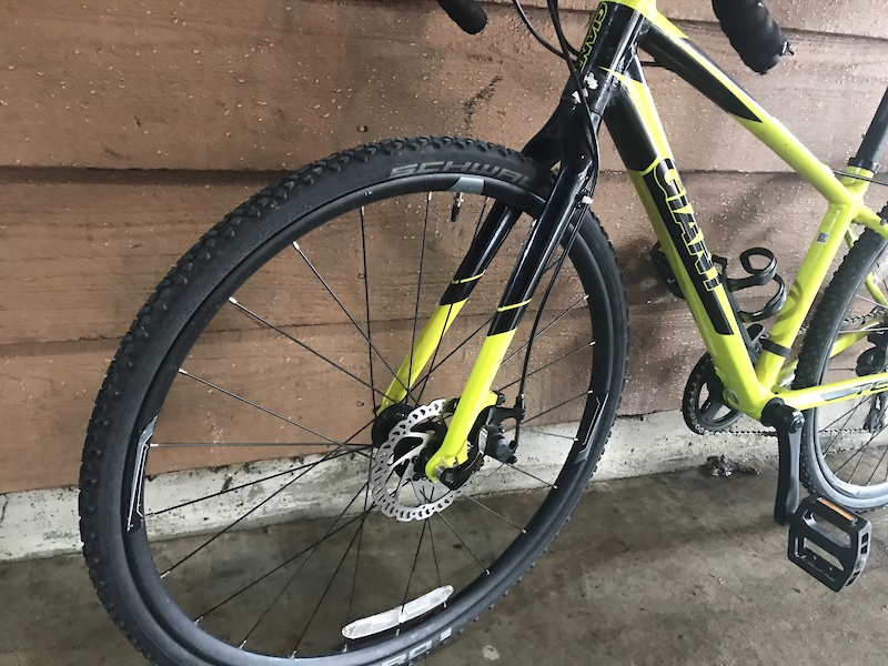 2018 GIANT TCX ESPOIR 26 inch CHILDRENS CYCLOCROSS For Sale