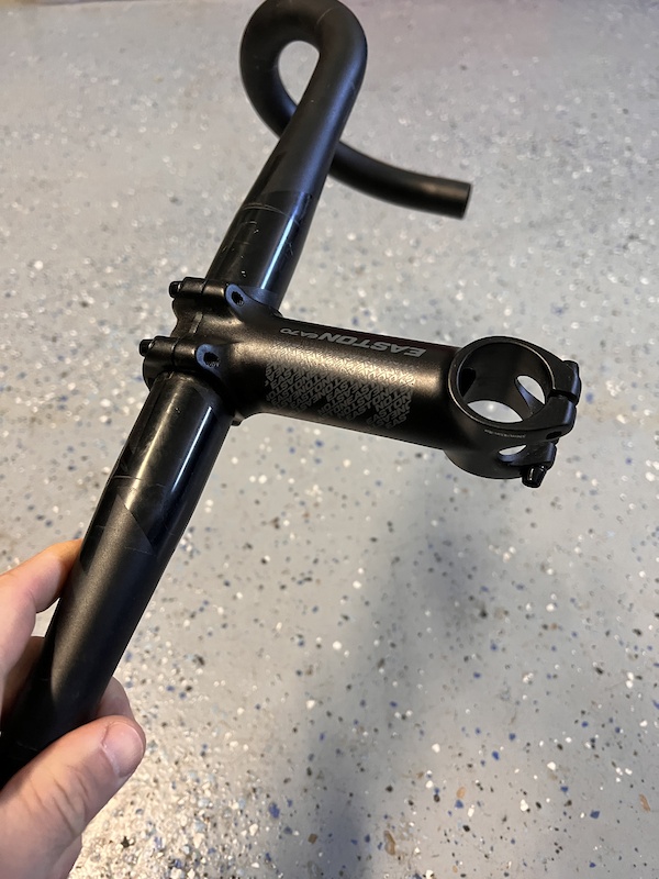 2022 Zipp SL 70 handlebar w Easton EA70 stem For Sale