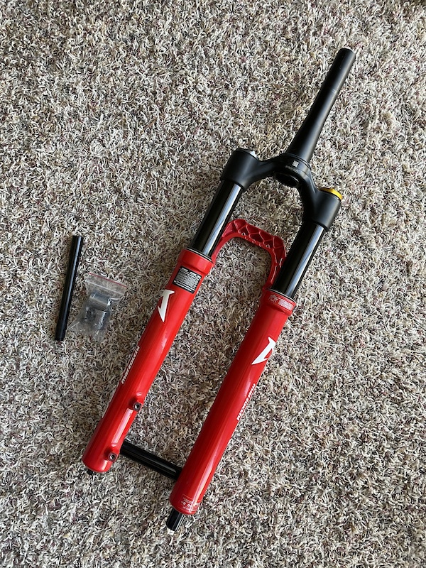 2022 Marzocchi Bomber DJ Red w/ Extra 15mm Axle For Sale