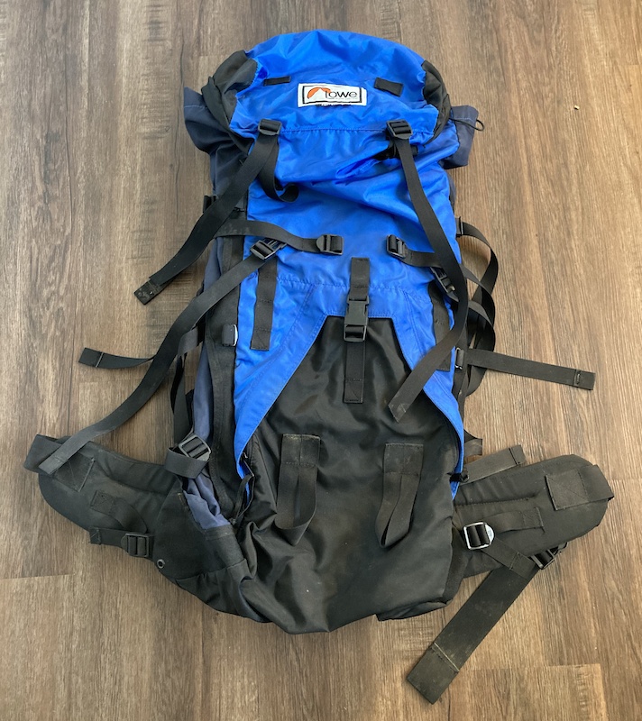 Lowe Contour IV Backpack For Sale