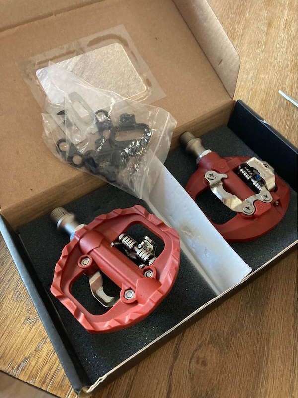 Dualsided SPD clipless or flat platform bike pedals For Sale