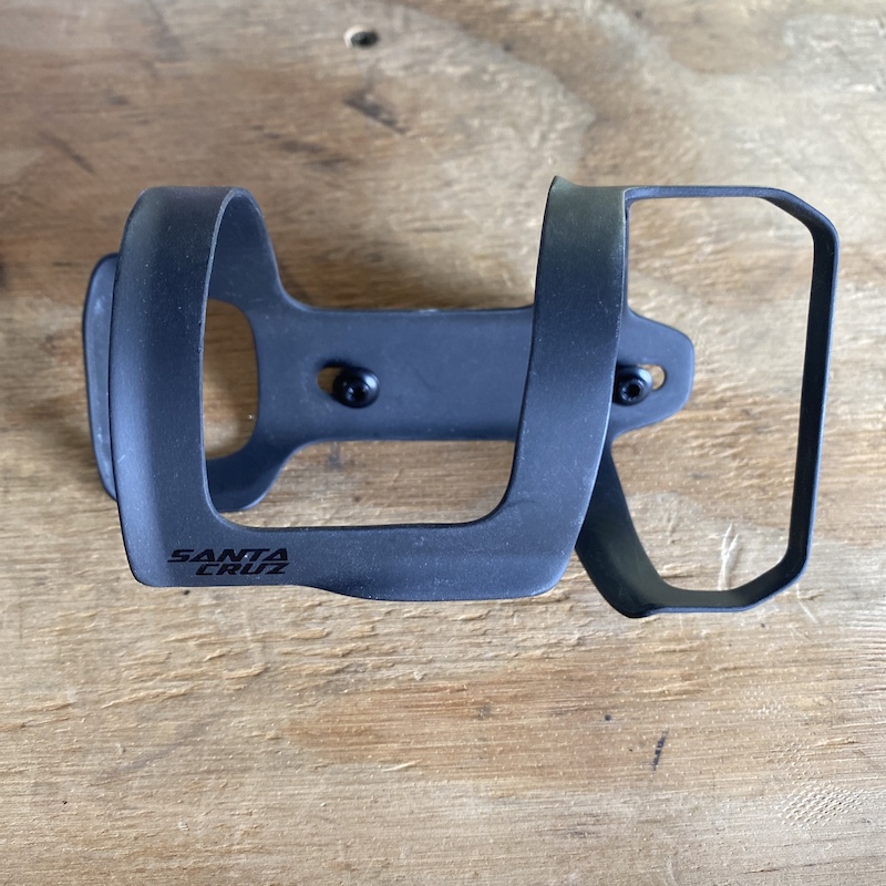 santa cruz carbon bottle cage