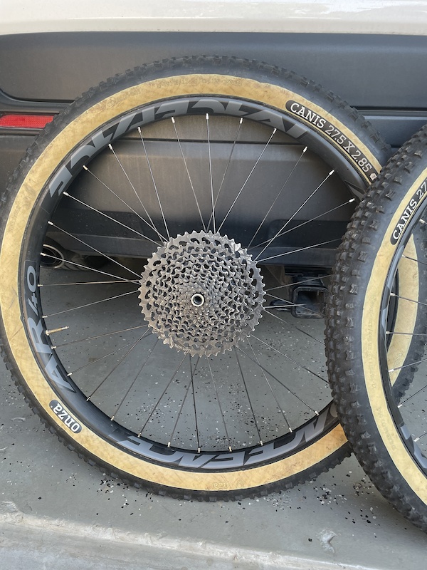 RaceFace 27.5+ wheelset, dynamo and onza canis tires For Sale