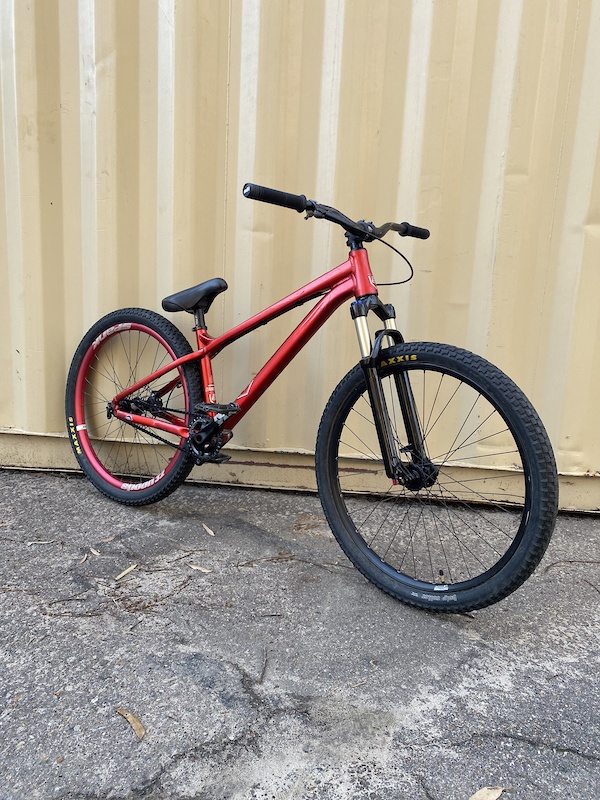 commencal dirt jumper