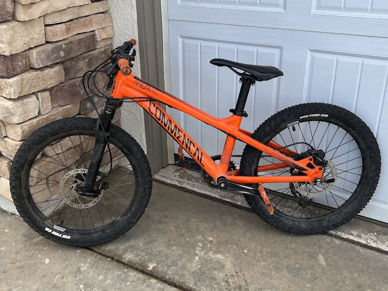 apollo gridlok junior mountain bike