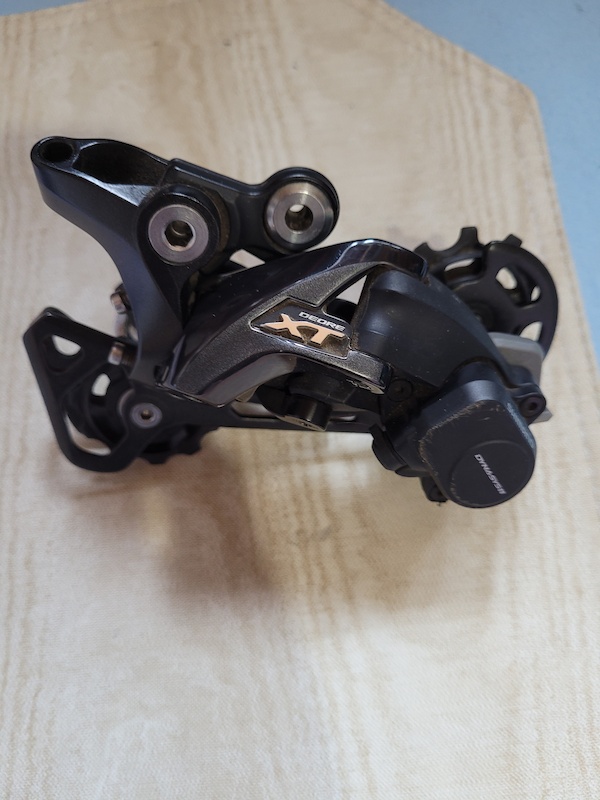 Dérailleur Arrière Shimano XT RD-M8000 – 11 Vitesses, Cage Longue (SGS) – Neuf Pour VTT Tout-terrain