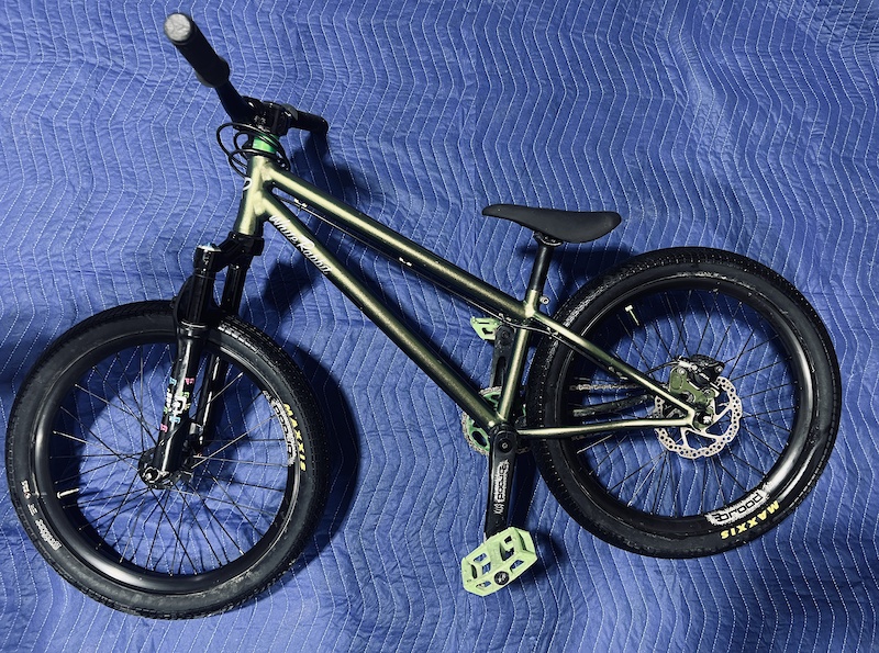 20 dirt jumper