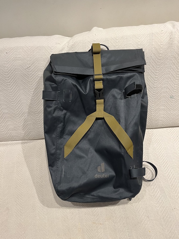 2023 Deuter Amager Commuter Backpack For Sale