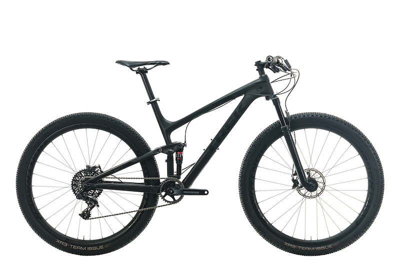 Trek top deals fuel 9.8 2017