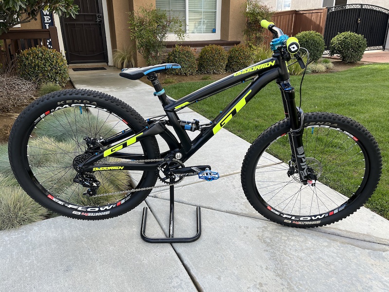 Dual Slalom Factory GT Distortion For Sale